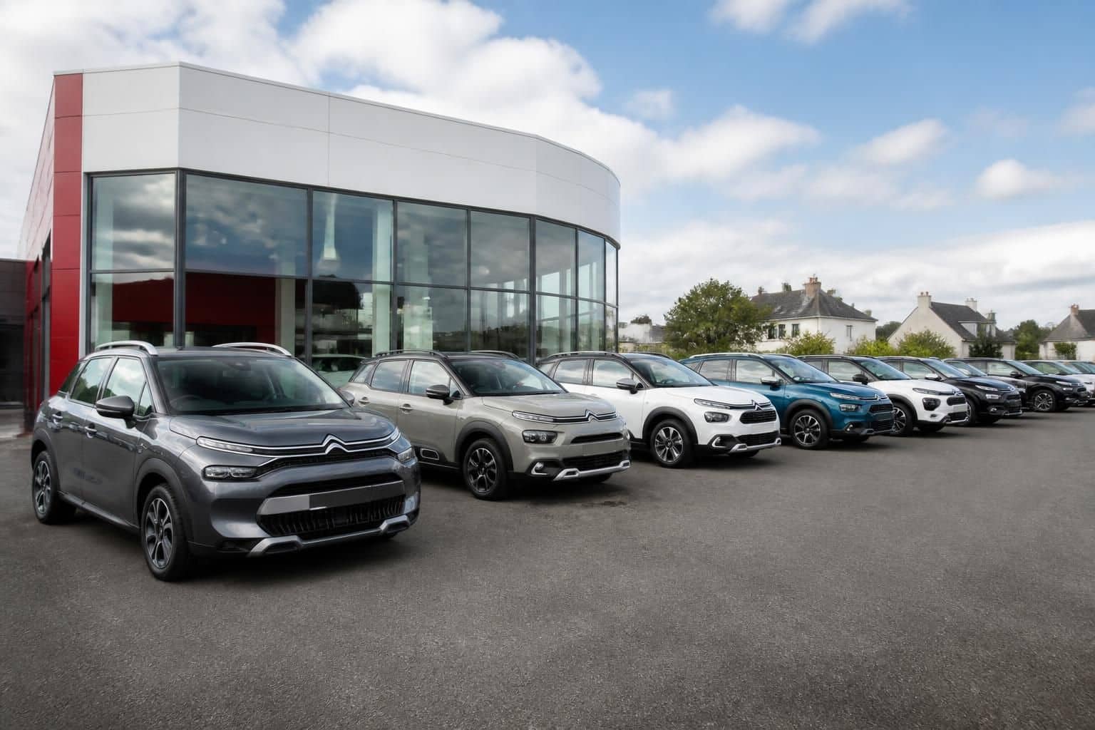 découvrez morin automobiles citroën à guer, votre concessionnaire auto dans le morbihan, expert en vente et service de véhicules citroën.